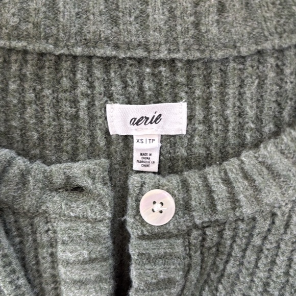 Aerie Green Short Sleeve Button-Front Sweater – XS - Picture 3 of 3